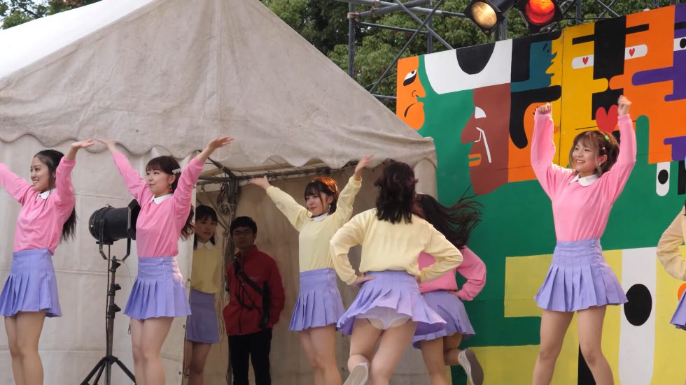 Female college student dance circle② 01:05
