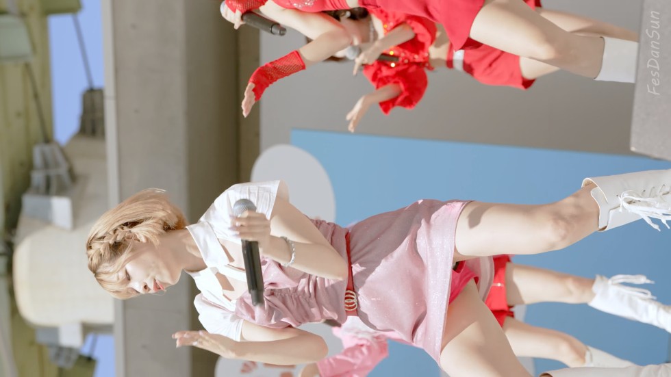 AWESOME デビュー曲『HIHAT』アイドル ダンス Japanese girls Dance & vocal group [4K] 02:06（色調編集版）