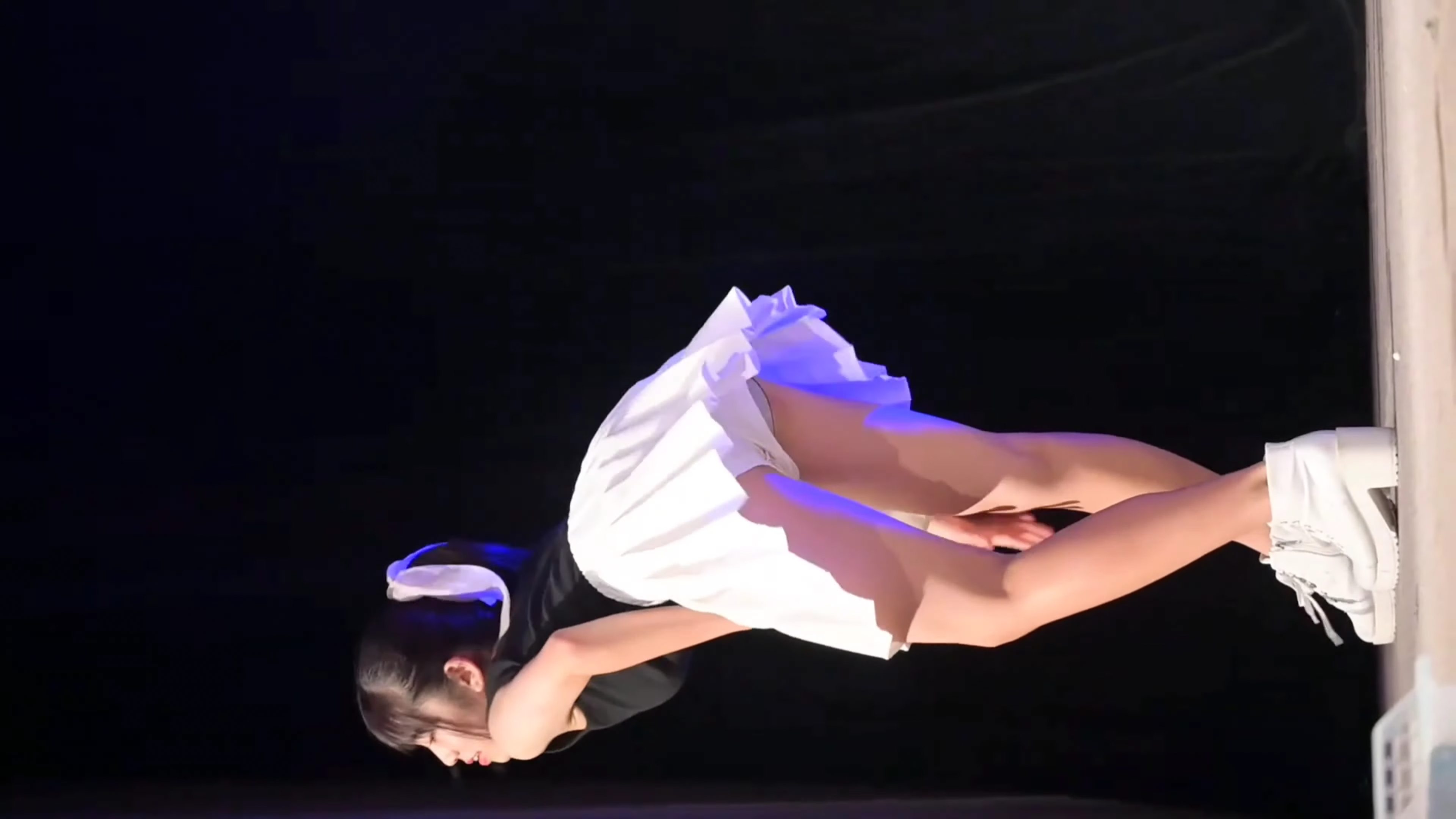 椿るい　Blossomgarden　OHMYGIRL　DunDunDance 00:47