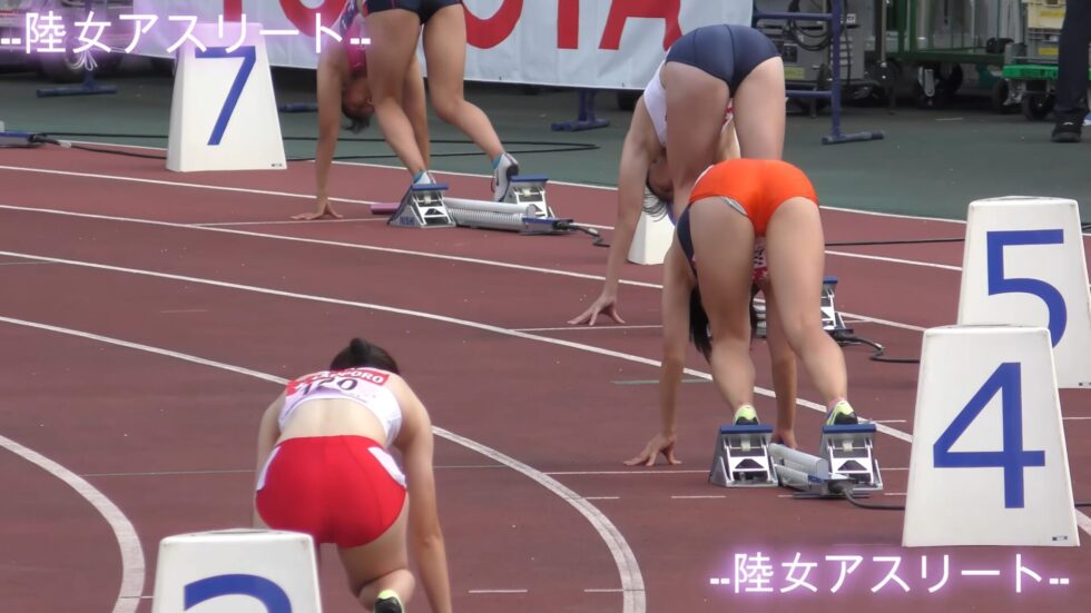 もちろん見えてもイイやつです 01:05