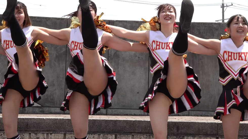かわいいチアガール6 中京大学チアダンスサークルChupaChapus 可愛い ハイキック開脚  チアリーダー チアリーディング 4K cute japanese girl cheerleader 01:00