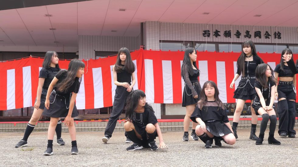 【チアダンス】【キッズダンス】富山グラウジーズ G.O.W ダンススクール 金泉寺エキスパートクラス(3チーム目) 八丁道おもしろ市 横動画 2024年5月19日 02:10