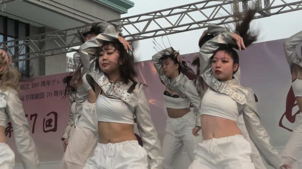 【4K JKダンス】2024年4月29日 第67回呉みなと祭 白銀の美少女 00:22
