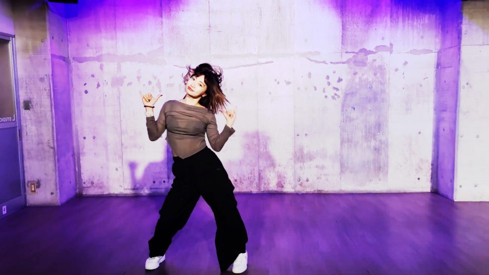 STAYC - GPT Dance Cover｜KPOP Dance Tutorial｜Dance Studio MARU  (KaSuMi) 00:24（色調編集版）