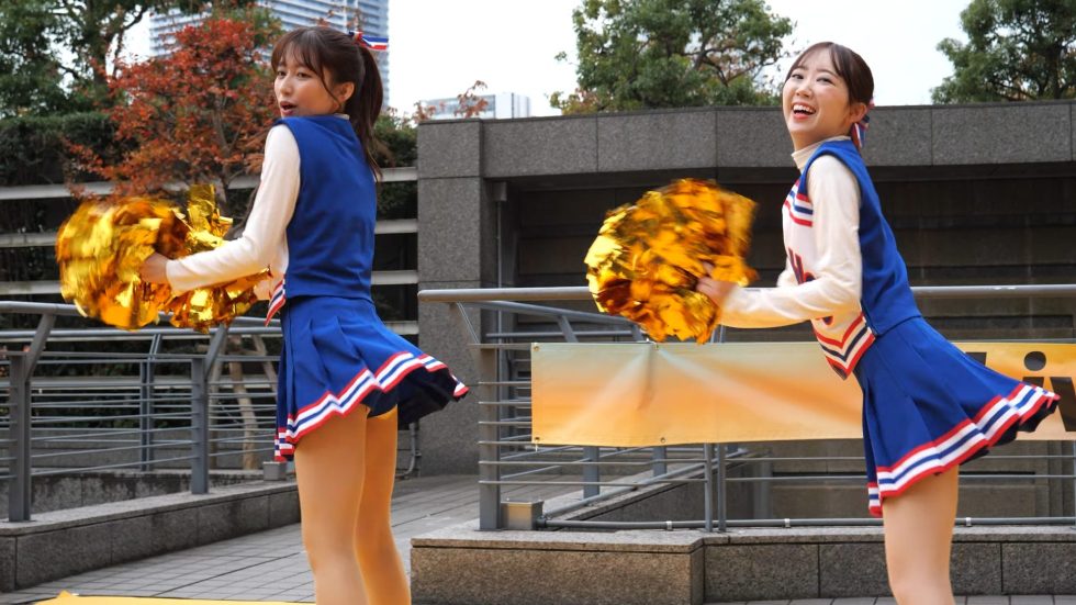 キレイ、可愛い、キラキラ透明感、満点素敵な女子大学生チアダンス 01:24