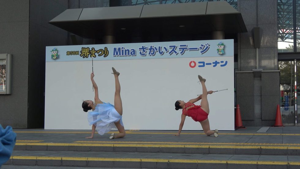 動きの激しい本格バトンチーム 05:26