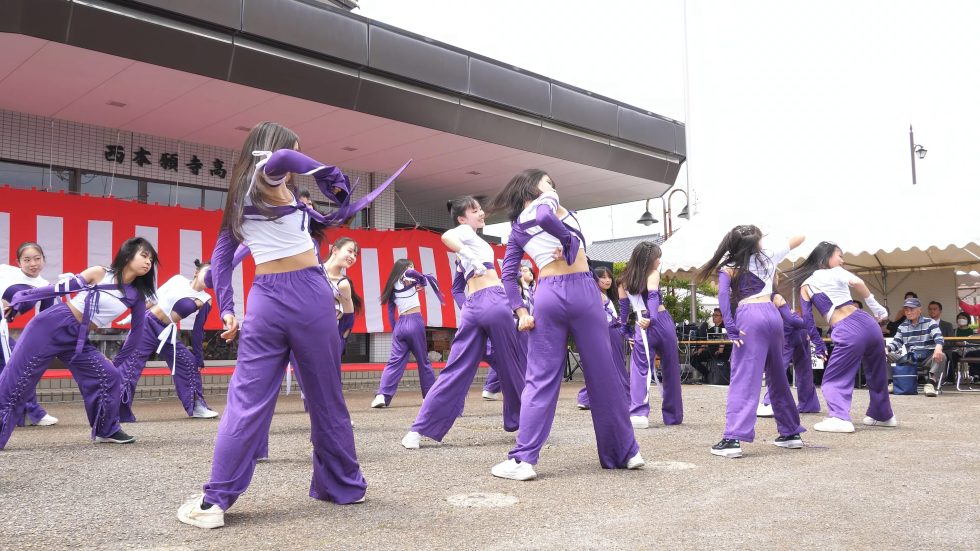 【チアダンス】【キッズダンス】富山グラウジーズ G.O.W ダンススクール 市民プールエキスパートクラス(5チーム目) 八丁道おもしろ市 横動画 2024年5月19日 01:36