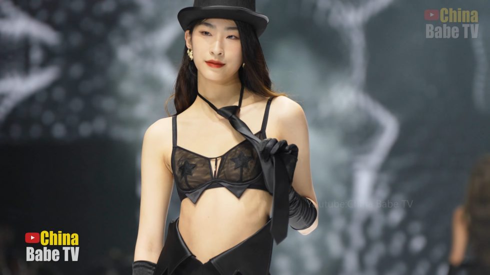 【4K】2023SIUF深圳天使寶貝D杯超模內衣秀-（布迪設計） |  BodyDesign Lingerie Show 03:10