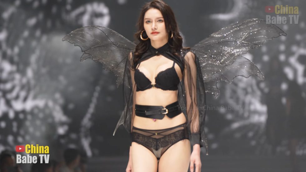 【4K】2023SIUF深圳天使寶貝D杯超模內衣秀-（布迪設計） |  BodyDesign Lingerie Show 03:27