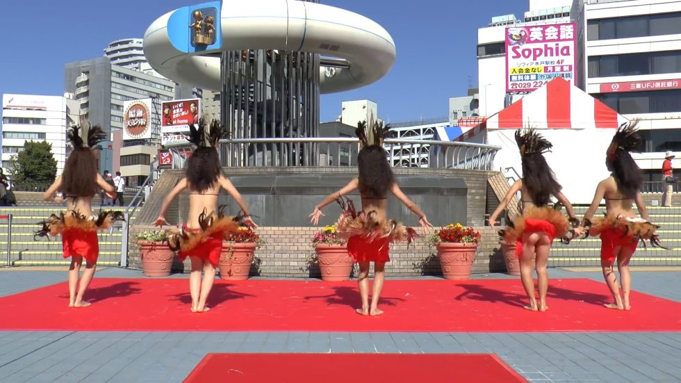 フラウェリナ＆テ マラマ ヌイさん　＜タヒチアンダンス＞　part3 03:40