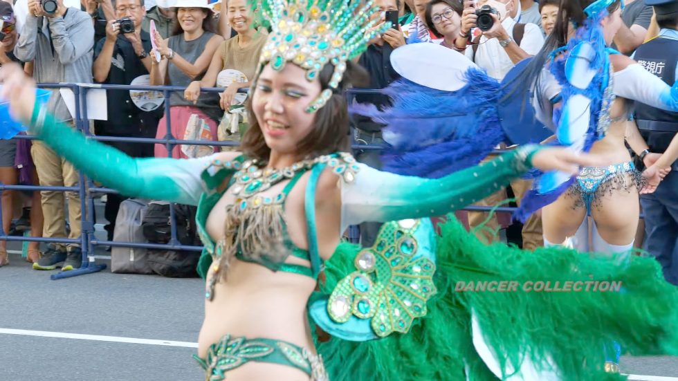 【4K】飛び出しそうなウニアングリーン　浅草サンバカーニバル2023 #2 Samba in Japan　2023 00:34（色調編集版）