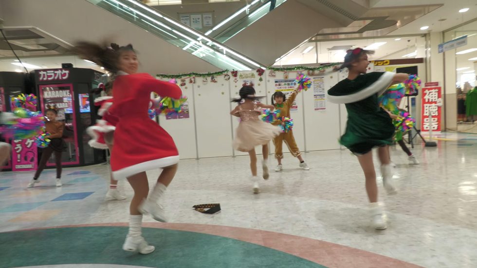 【チアダンス】 ⑤ Glitter★X'mas performance 2024.12.15 ちとせモール 00:52