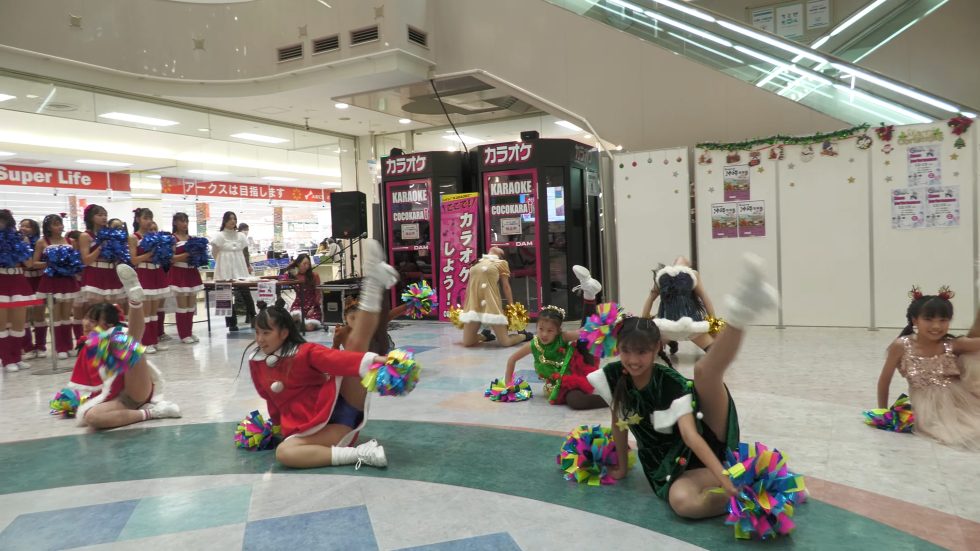 【チアダンス】 ⑤ Glitter★X'mas performance 2024.12.15 ちとせモール 02:00
