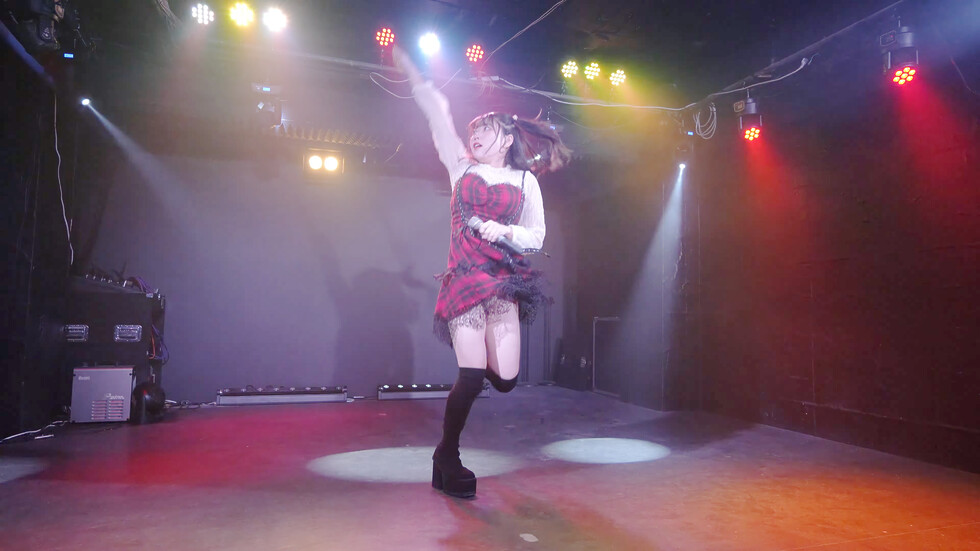 2025.11.8 秋吉柊花「POEM presents- POP STAR - feat. bRm」4K 04:25-001（色調編集版）