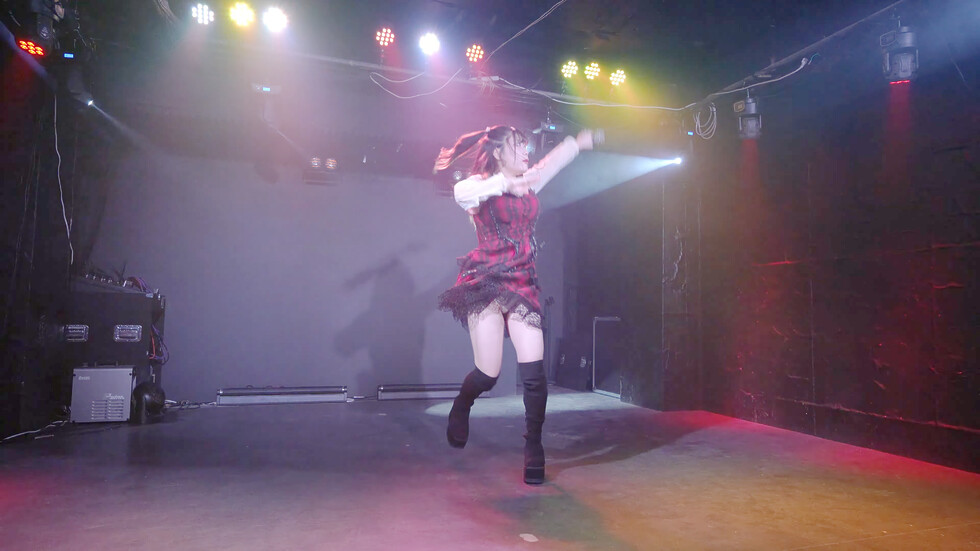 2025.11.8 秋吉柊花「POEM presents- POP STAR - feat. bRm」4K 04:26（色調編集版）