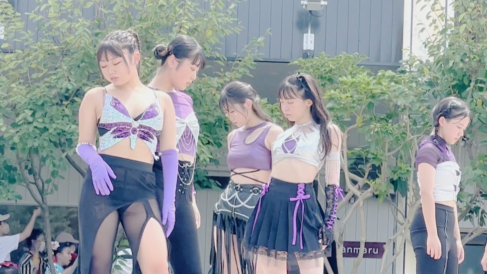 横　K-POP PICKUP ← UNITYDANCEGROUP ③ 220821 がいな祭/米子駅前だんだん広場 00:01（色調編集版）