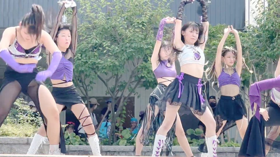 横　K-POP PICKUP ← UNITYDANCEGROUP ③ 220821 がいな祭/米子駅前だんだん広場 00:30（色調編集版）