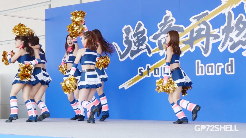 かわいいハプニングにドキッ❤!? 人気チアリーダーがハッスルしすぎて・・ 03:02（色調編集版）