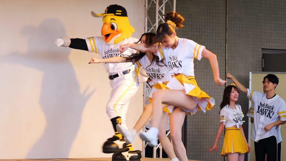 [4Kチア]Honeys ハニーズ FAN! FUN! STAGE チアガール パフォーマンス / 福岡ソフトバンクホークス / 日本シリーズ第4戦 2024年10月30日 ② 04:14