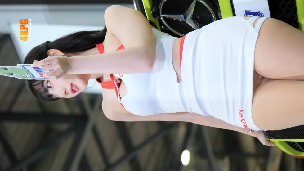 4K 레이싱모델 이다연 1 2024 오토살롱위크 00:17