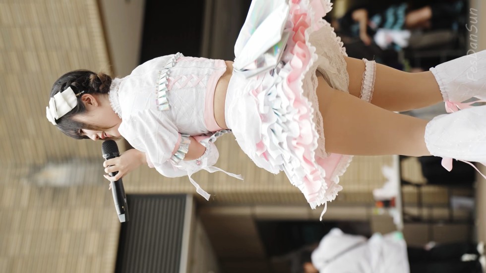 【禁断の〇〇】かなむ〜ん『俺より強いやつに愛に行く』アイドル Japanese girls Idol group [FanCam] 01:54（色調編集版）