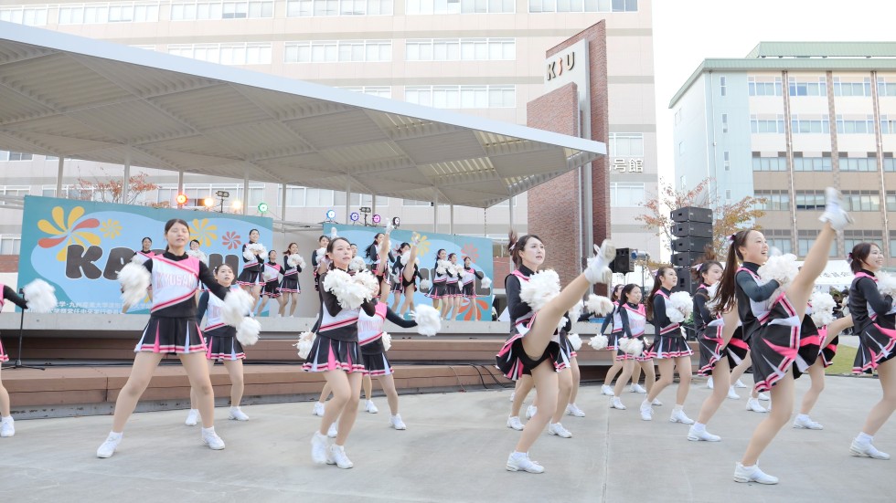 九州産業大学 チアリーダー Vigorous [ 4K/60P 固定 ] 2025/11/1 香椎祭2025 (大学生チアリーダー チアリーディング ダンス ) 02:33（色調編集版）