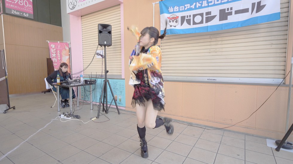 2025.9.28 秋吉柊花「バロンドール×ドンキホーテ晩翠通り店ライブ！」4K 03:32（色調編集版）