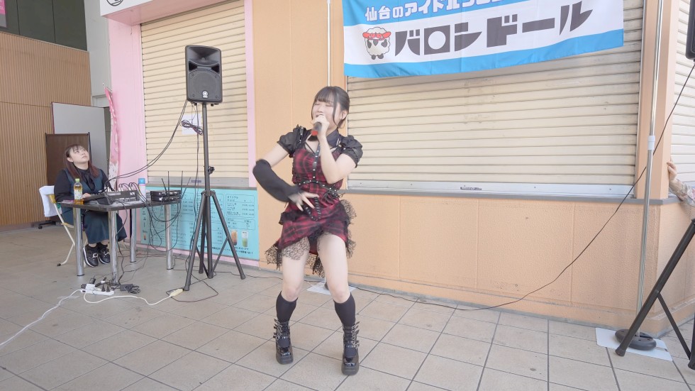 2025.9.28 秋吉柊花「バロンドール×ドンキホーテ晩翠通り店ライブ！」4K 07:54-001（色調編集版）