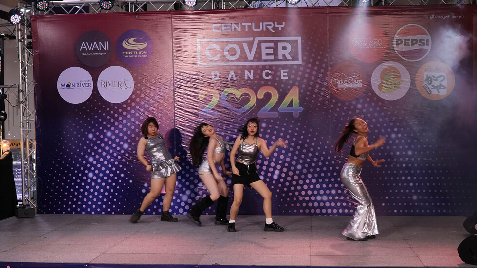 240616 ... cover KISS OF LIFE - Midas Touch + Bad News @ Century Cover Dance 2024 02:04