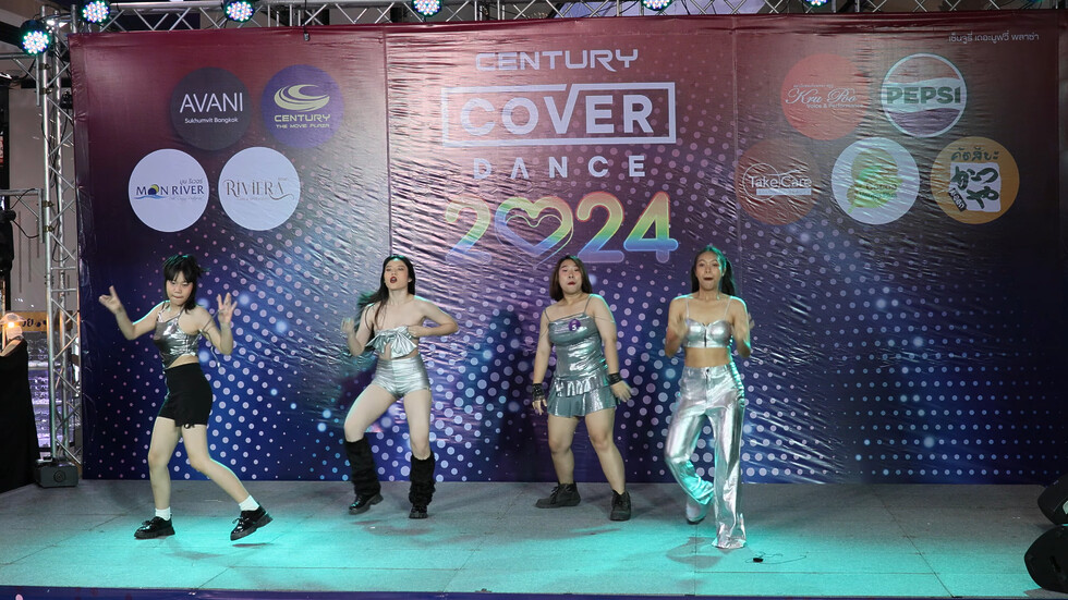 240616 ... cover KISS OF LIFE - Midas Touch + Bad News @ Century Cover Dance 2024 03:13