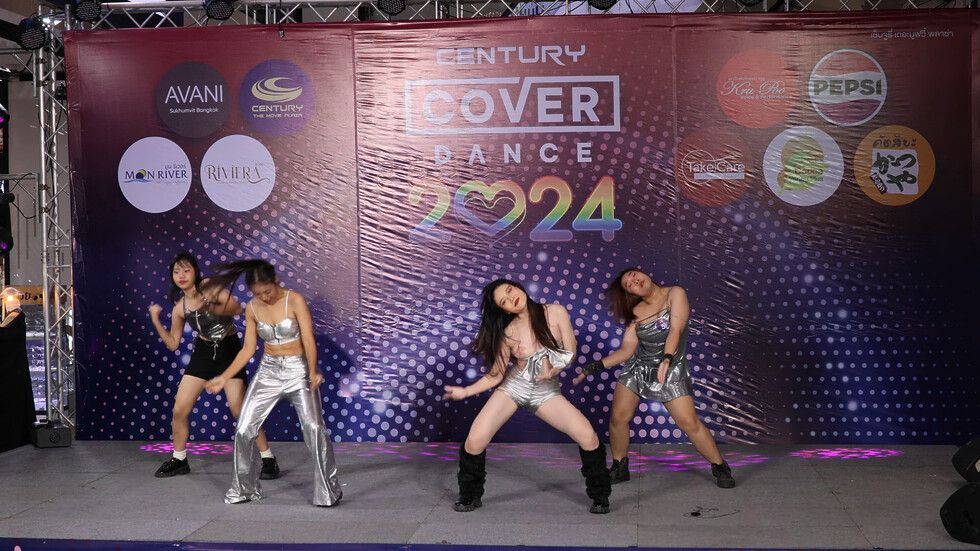 240616 ... cover KISS OF LIFE - Midas Touch + Bad News @ Century Cover Dance 2024 03:39