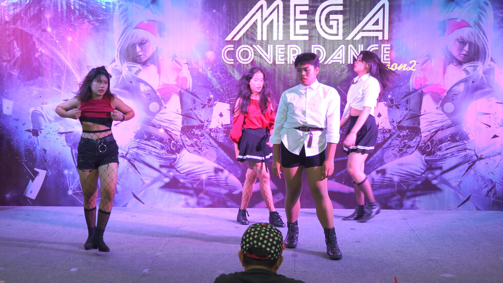 170903 [4K] Sadzy Girls cover BLACKPINK - Intro + AS IF IT'S YOUR LAST @ Mega Cover Dance SS2 (Au) 01:15