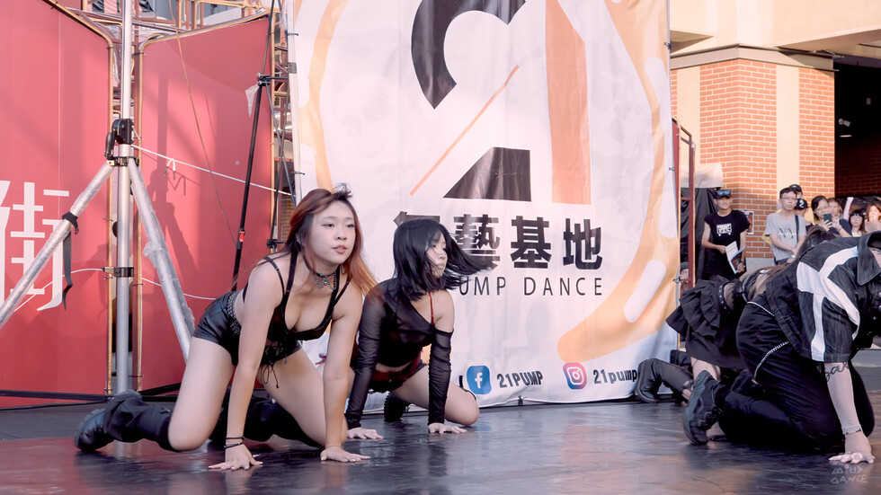 2025 21PUMP 夏日街頭秀 | 立人熱舞 / 勛姬老師 03:26（色調編集版）