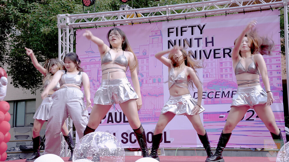 岡山高中熱舞社 KDF║LISA ROCKSTAR & KARINA UP & GENBLUE COCOCO《明誠高級中學 59週年校慶園遊會》║SIDE CAM║4K 60fps 01:24-001（色調編集版）