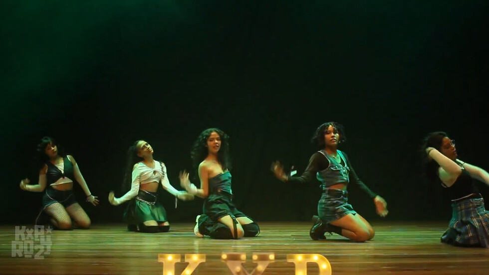 KXP-RO24 | RED WINE: I Am The Best + Sheesh - 2ne1/Babymonster 01:36