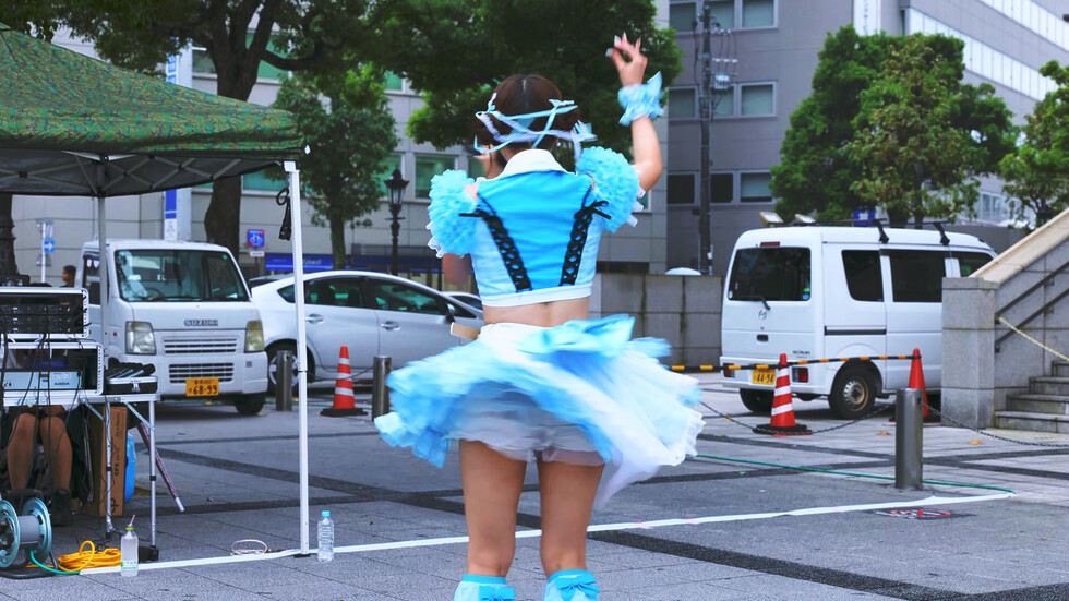 白川ゆな 20251011@金山駅南口 05:34（色調編集版）