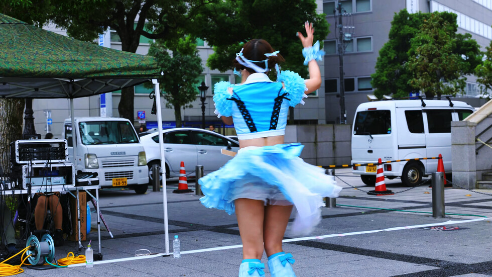 白川ゆな 20251011@金山駅南口 06:32（色調編集版）