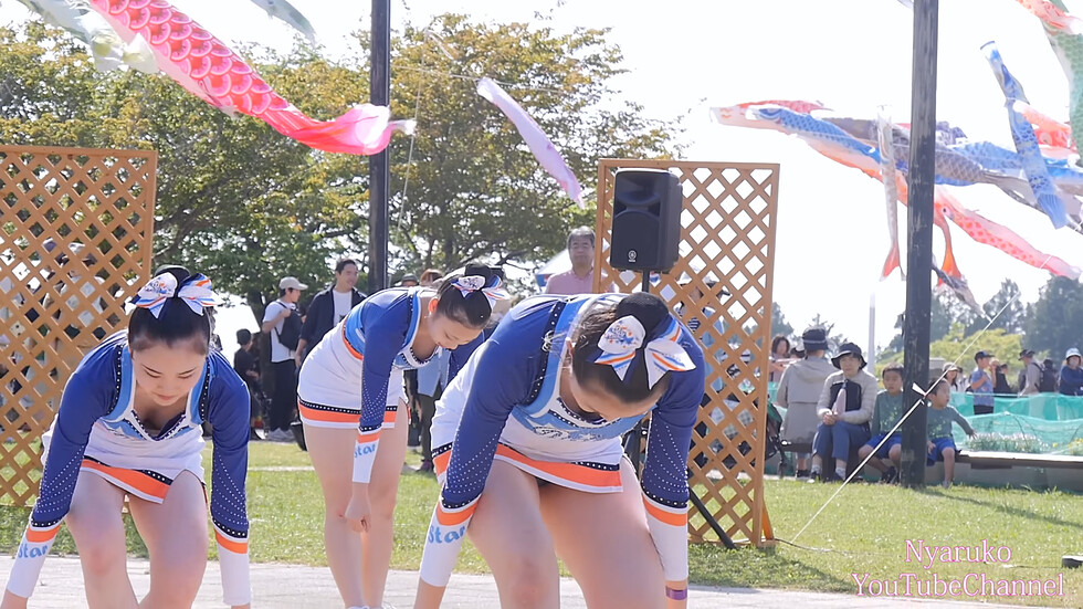 高校チアリーダー部さんのダンスステージ【にゃるこ】 03:01